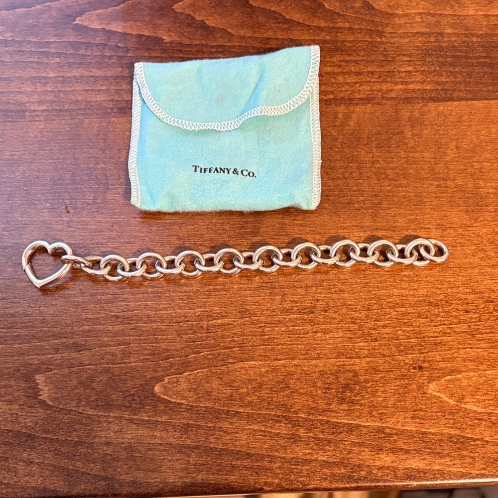 Tiffany & Co. Silver Heart Link Bracelet - Picture 3 of 7